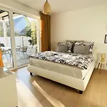 House Flow, 3 Room, Free 2 Parking Bratislava