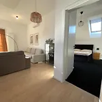 House Flow, 3 Room, Free 2 Parking Lägenhet