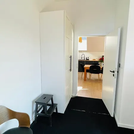 House Flow, 3 Room, Free 2 Parking Apartmán