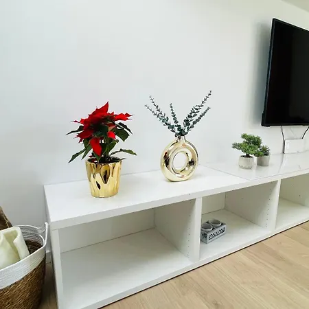 Lägenhet House Flow, 3 Room, Free 2 Parking *