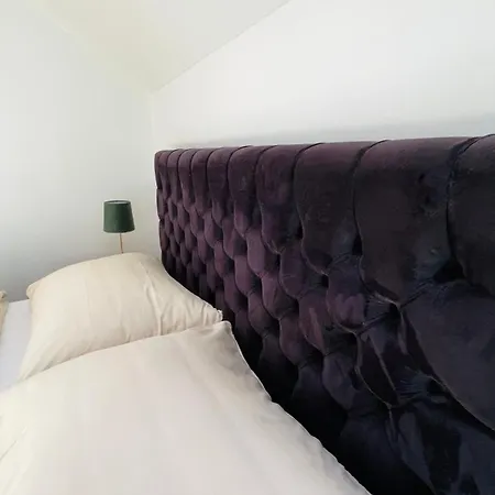 House Flow, 3 Room, Free 2 Parking アパート *