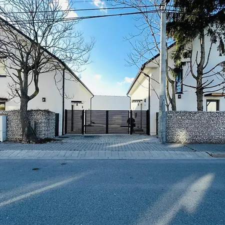 House Flow, 3 Room, Free 2 Parking Lägenhet Bratislava