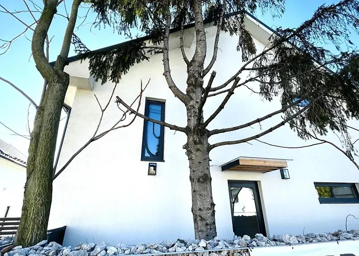 Апартаменти House Flow, 3 Room, Free 2 Parking Братислава