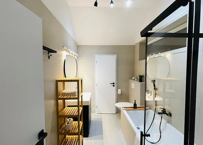 Апартаменти House Flow, 3 Room, Free 2 Parking Братислава