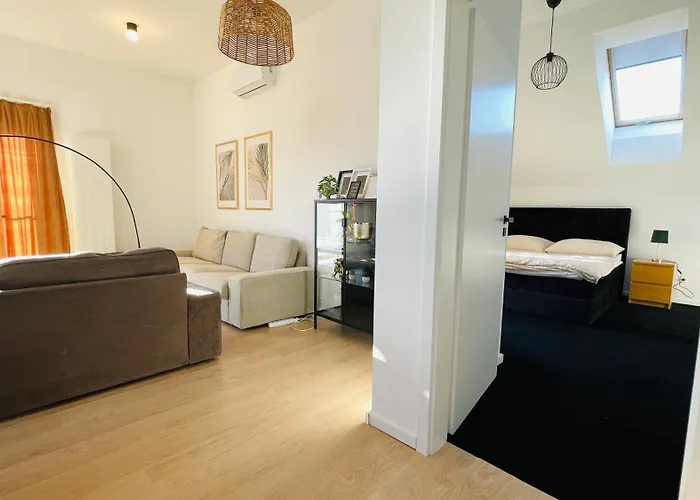 House Flow, 3 Room, Free 2 Parking 公寓 布拉迪斯拉发