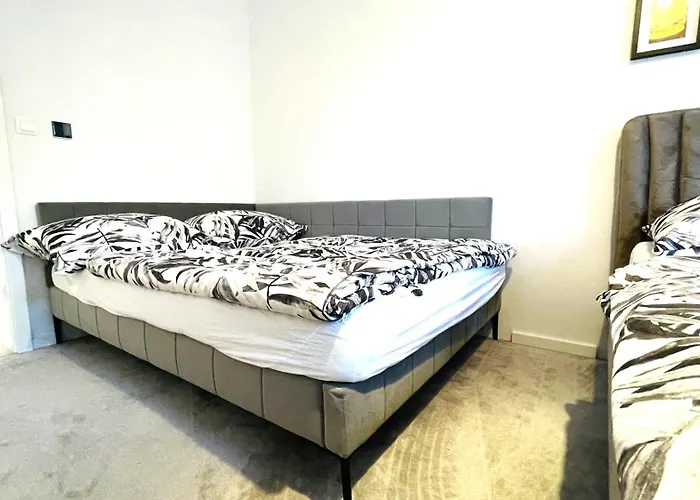 アパート House Flow, 3 Room, Free 2 Parking ブラチスラヴァ