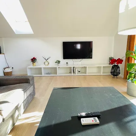 Apartamento House Flow, 3 Room, Free 2 Parking Bratislava