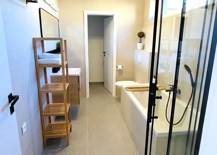 House Flow, 3 Room, Free 2 Parking * Bratislava