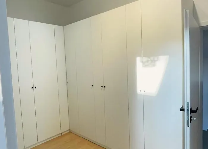 House Flow, 3 Room, Free 2 Parking