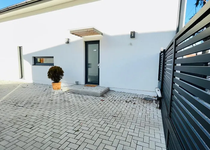 House Flow, 3 Room, Free 2 Parking * Bratislava