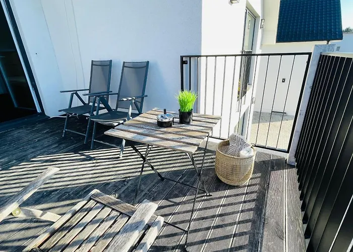 House Flow, 3 Room, Free 2 Parking Apartament