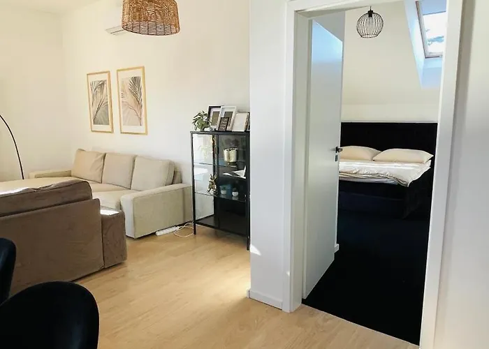 House Flow, 3 Room, Free 2 Parking Apartamento Bratislava